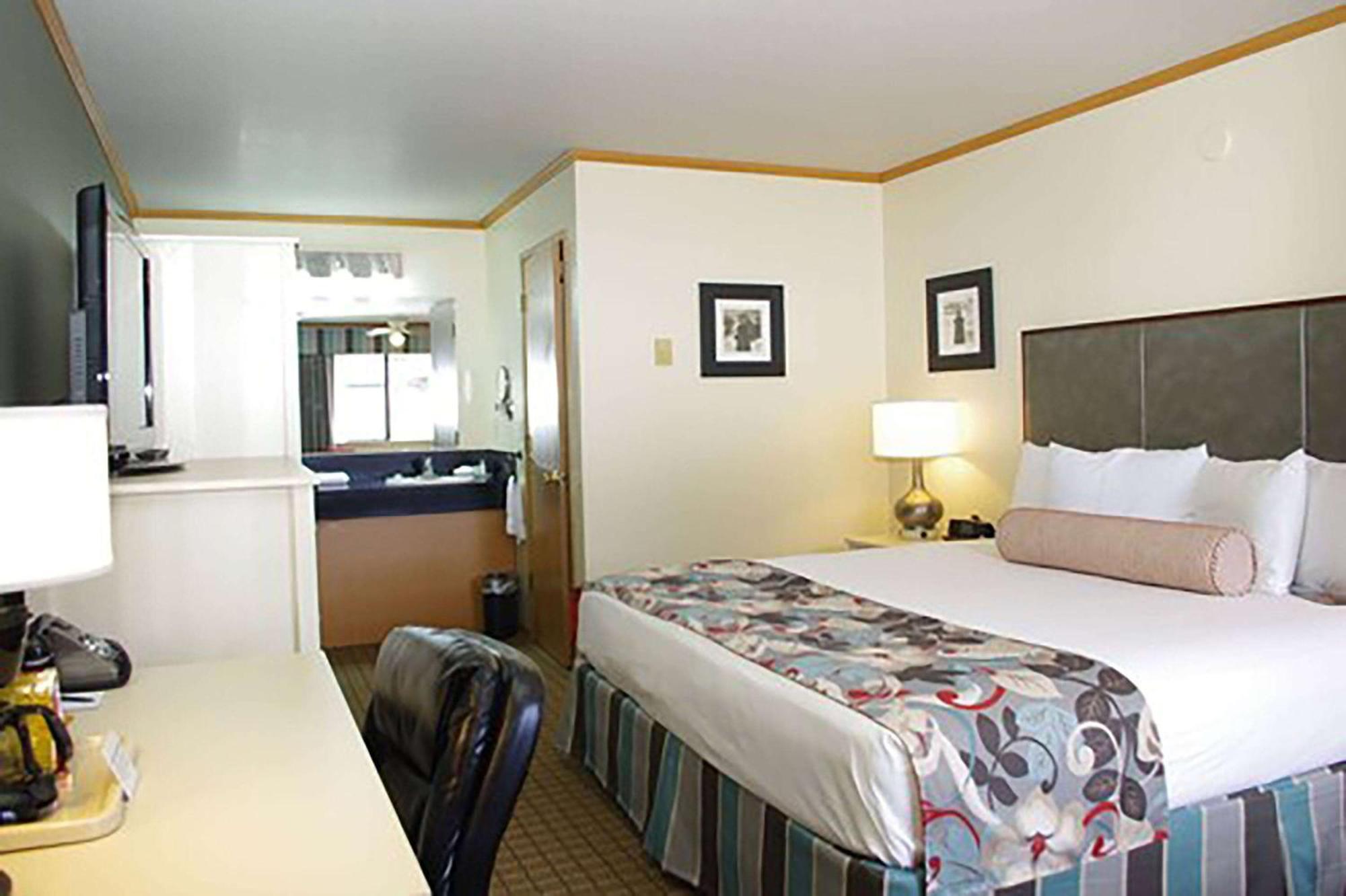 River House Inn, A Baymont By Wyndham Florence Exteriör bild