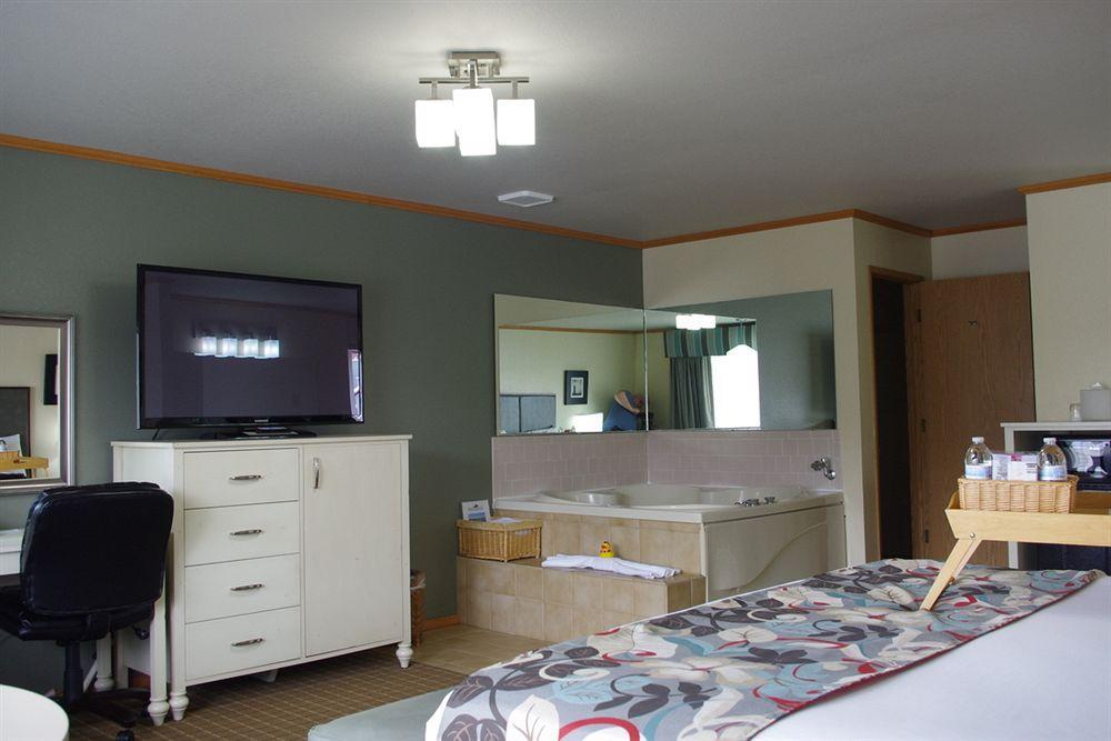 River House Inn, A Baymont By Wyndham Florence Exteriör bild
